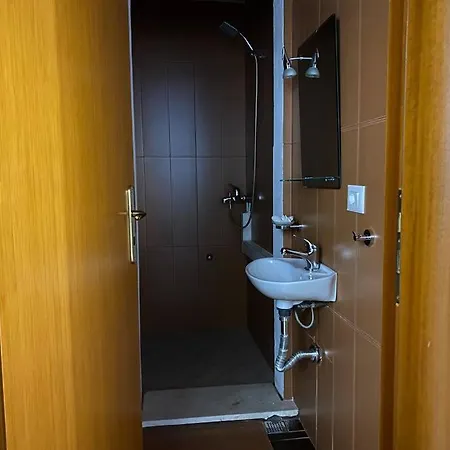 Apartment Center W